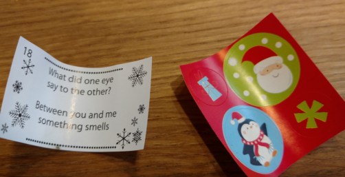 bakerdays-christmas-cracker-contents